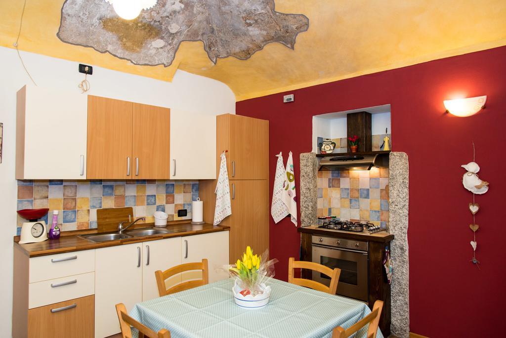 ארונה Casa Corte Alla Rocca מראה חיצוני תמונה