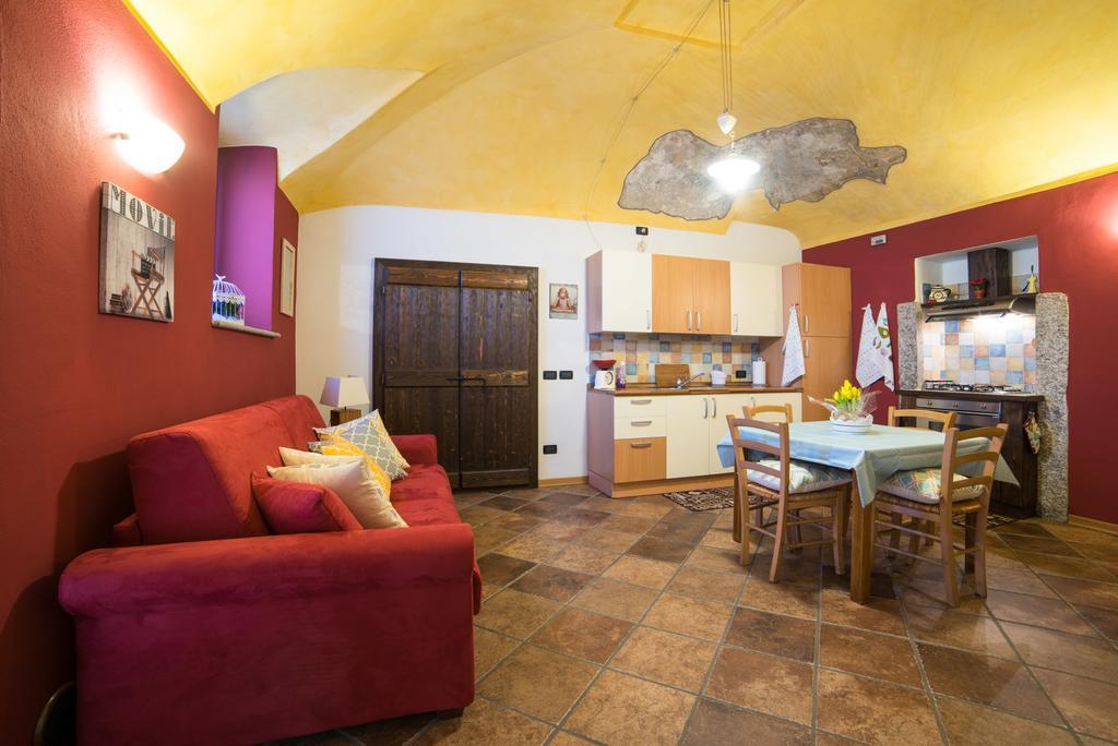 ארונה Casa Corte Alla Rocca מראה חיצוני תמונה